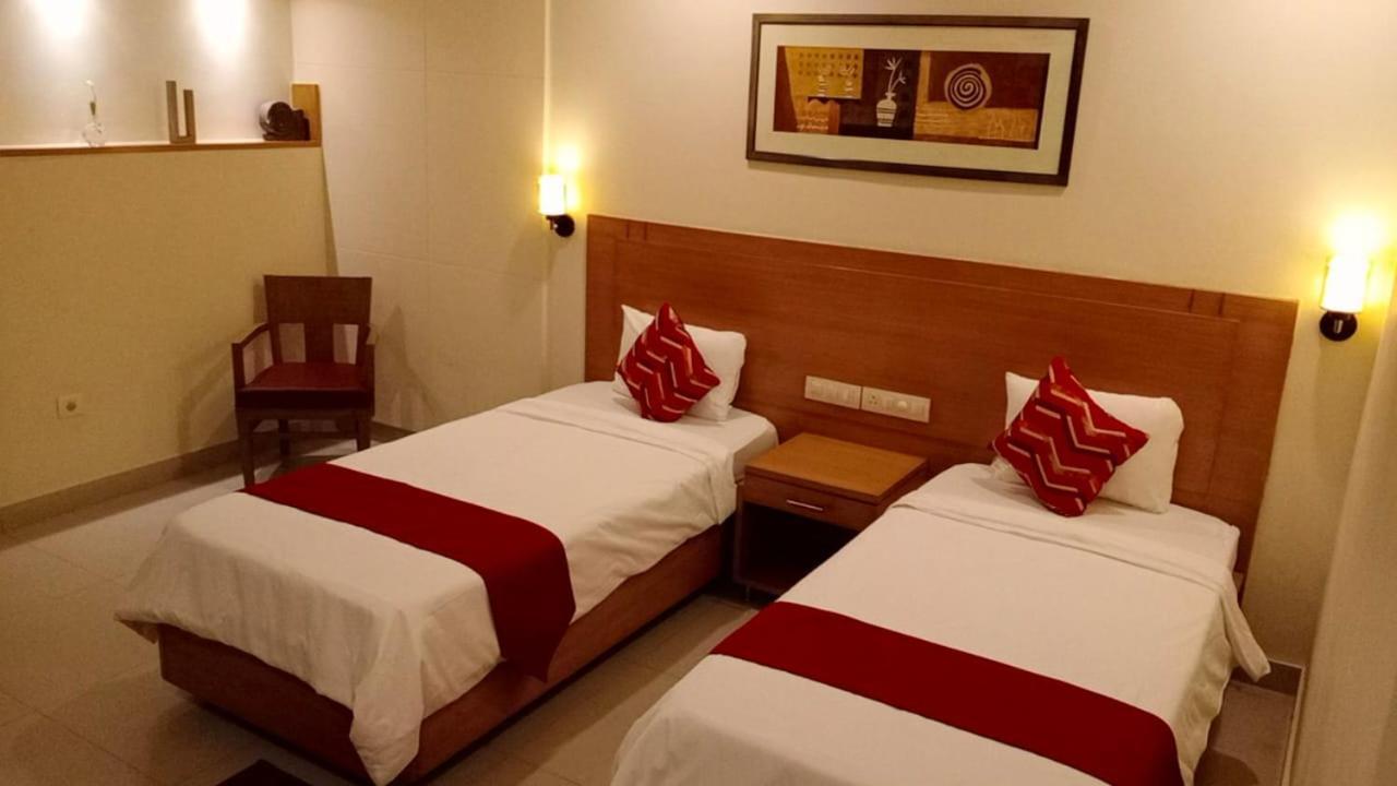 Fabhotel A&M - Nr Lv Prasad Institute, Banjara Hills ハイデラバード エクステリア 写真