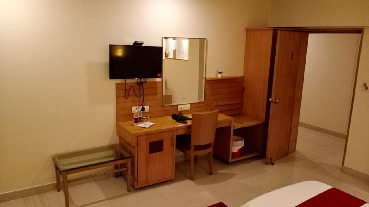 Fabhotel A&M - Nr Lv Prasad Institute, Banjara Hills ハイデラバード エクステリア 写真