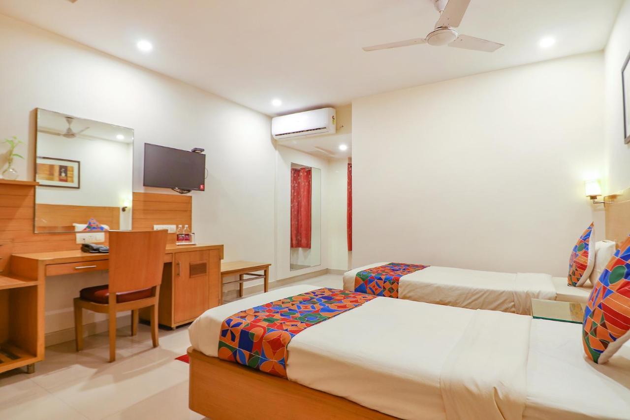 Fabhotel A&M - Nr Lv Prasad Institute, Banjara Hills ハイデラバード エクステリア 写真